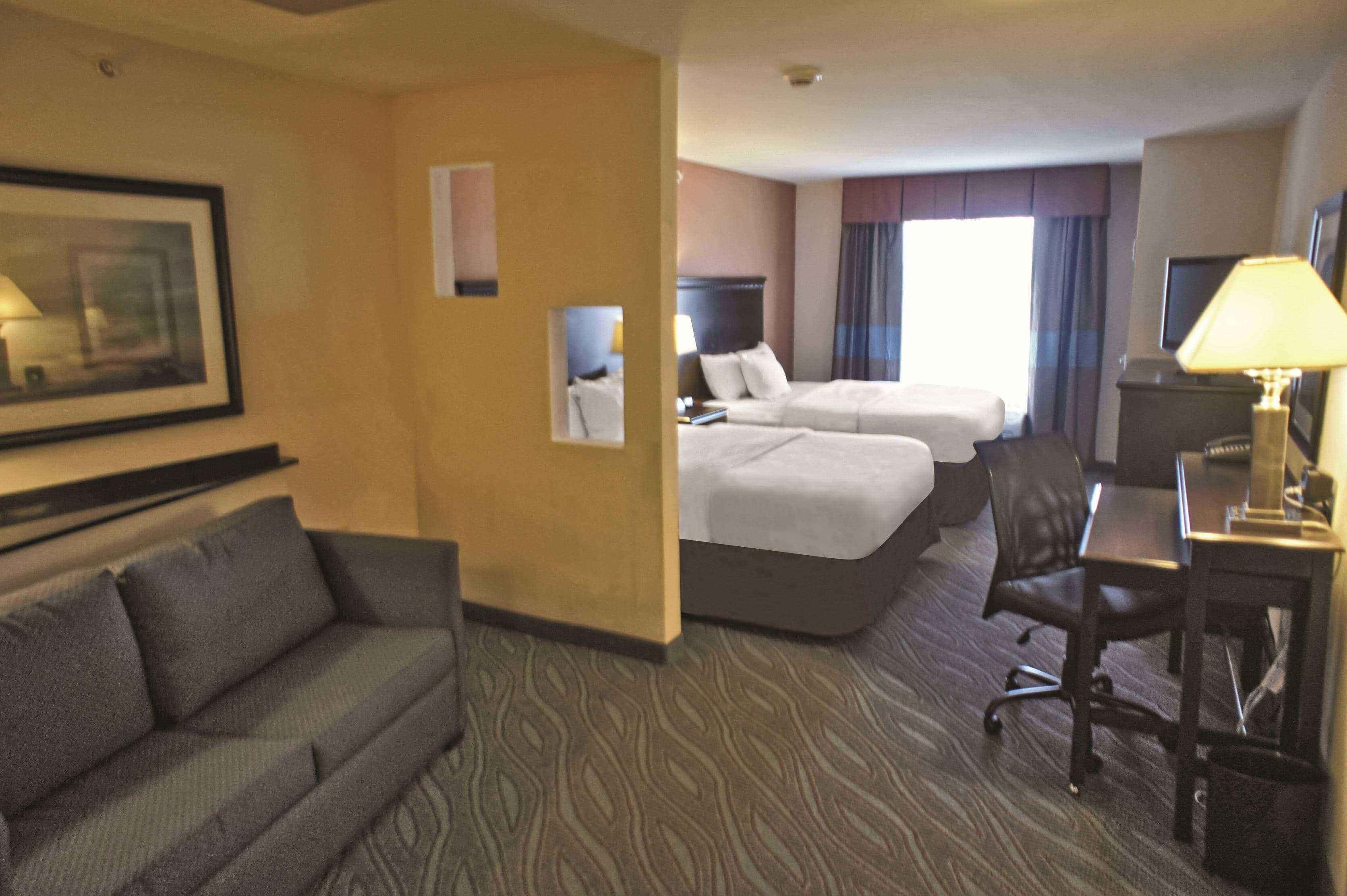 Hotel La Quinta By Wyndham Edmond Extérieur photo